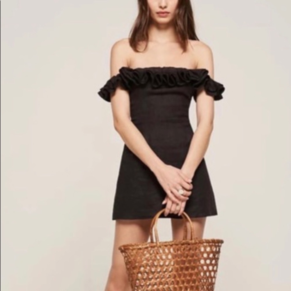 Reformation off shoulder coral mini dress BLACK